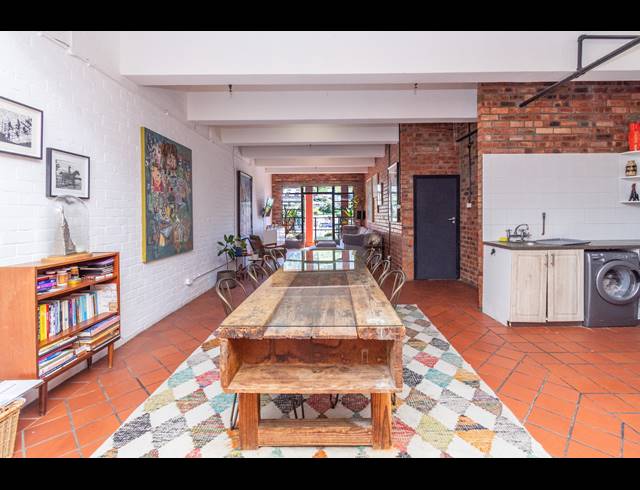 1 BEDROOM APARTMENT FOR SALE IN CAPE TOWN CITY CENTRE
